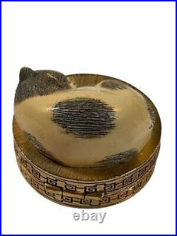 1985 Estee Lauder Ivory Series Round Sleeping Cat on Top Solid Perfume Compact