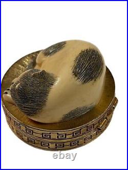 1985 Estee Lauder Ivory Series Round Sleeping Cat on Top Solid Perfume Compact