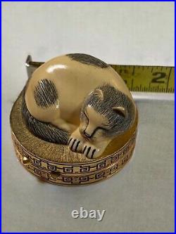 1985 Estee Lauder Ivory Series Round Sleeping Cat on Top Solid Perfume Compact