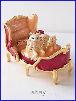 2005 Jay Strongwater for Estee Lauder REGAL KITTY Perfume Compact