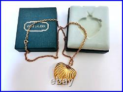 ESTEE LAUDER 1976 FLUTED HEART NECKLACE SOLID PERFUME COMPACT in Orig. BOX VTG