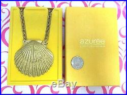 ESTEE LAUDER AZURE SOLID PERFUME COMPACT NECKLACE for 1972 RUNWAY in Orig. BOX