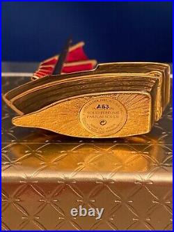 ESTEE LAUDER CHINESE JUNK SOLID COMPACT with INTUITION PERFUME