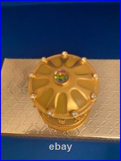 ESTEE LAUDER CUPID'S GARDEN SOLID COMPACT with BEAUTIFUL PERFUME