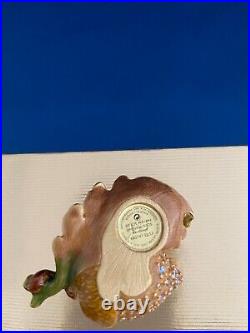 ESTEE LAUDER GLISTENING ACORN COMPACT with PLEASURES PERFUME BY J. STRONGWATER