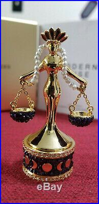 EXCLUSIVE! New 2019 Estee Lauder Solid Perfume Compact Lady Justice MIBB