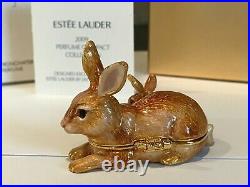 Estee Lauder 2009 Solid perfume compact MIB Rare CUDDLY BUNNIES JAY STRONGWATER