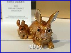 Estee Lauder 2009 Solid perfume compact MIB Rare CUDDLY BUNNIES JAY STRONGWATER