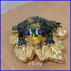 Estee Lauder Jay Strongwater Perfume Compact Frog Prince Charming