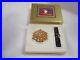 Estee-Lauder-KNOWING-Solid-Perfume-Compact-Honeycomb-Bee-Full-Original-Box-01-jup