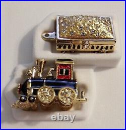 Estee Lauder Locomotive Train withgold Solid Perfume Compact NEW