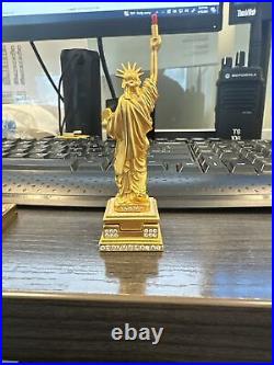 Estee Lauder Perfume Compact 3 Pack Statue Of Liberty, Top Hat & Broadway Sign