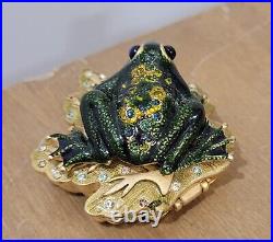 Estee Lauder Perfume Compact Strongwater Jay Frog Prince Charming