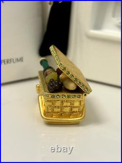 Estee Lauder'Picnic Basket' Solid Perfume Compact