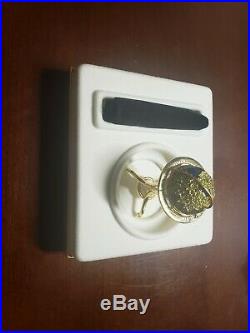 Estee Lauder Pleasures GLOBE Solid Perfume Compact 2001 MIB