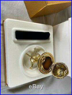 Estee Lauder Pleasures GLOBE Solid Perfume Compact 2001 ORIGINAL BOX
