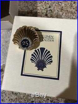 Estee Lauder White Linen 2003 25th Anniversary Solid Perfume Compact New Scallop