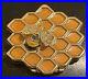 RARE-Estee-Lauder-KNOWING-Solid-Perfume-Compact-Honeycomb-Bee-01-lm