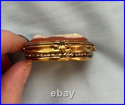 Rare Vintage Estee Lauder Collectible Keepsake Solid Perfume Gold Compact Cameo