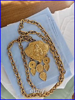 Vintage Estee Lauder Blue Nights Buddha Compact Pendant Gold Tone Chain Necklace