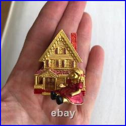 Vintage Estee Lauder'Victorian Dollhouse' Solid Perfume Compact Collectors Item